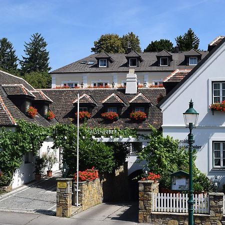 Hotel Landhaus Fuhrgassl-Huber Vídeň Exteriér fotografie