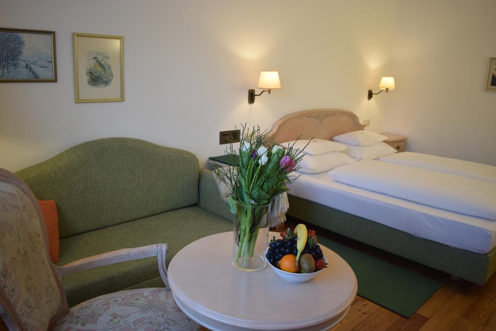 Hotel Landhaus Fuhrgassl-Huber Vídeň Exteriér fotografie