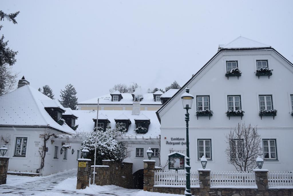 Hotel Landhaus Fuhrgassl-Huber Vídeň Exteriér fotografie
