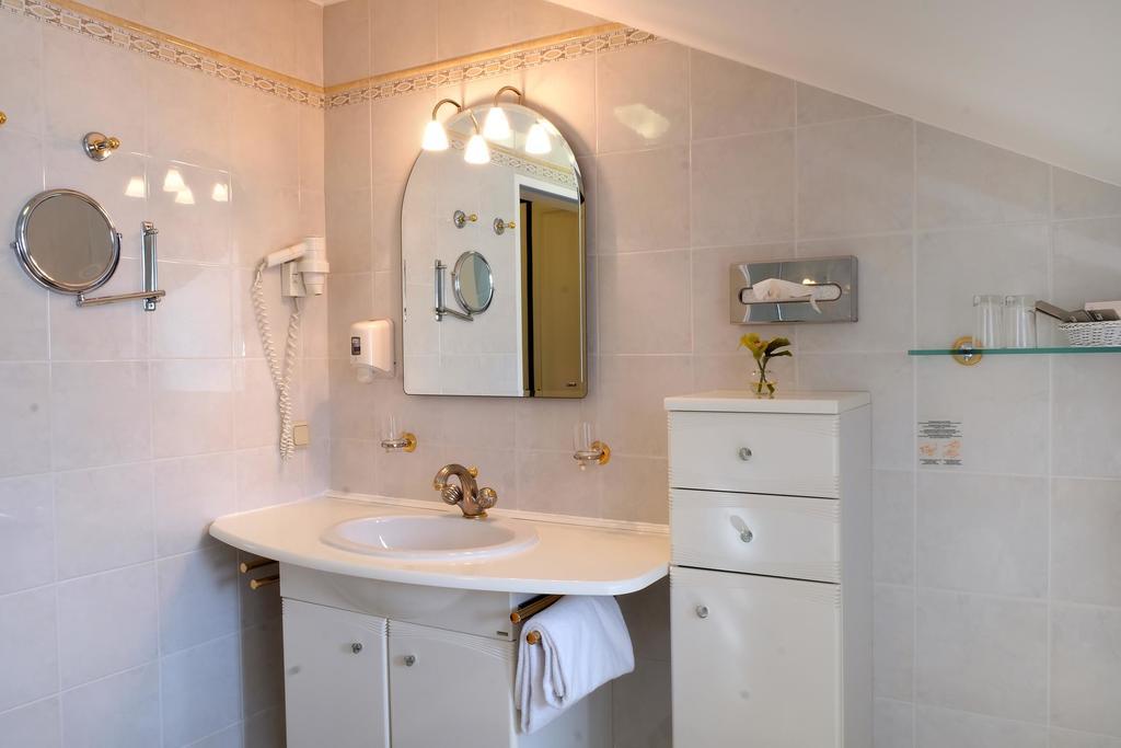 Hotel Landhaus Fuhrgassl-Huber Vídeň Exteriér fotografie